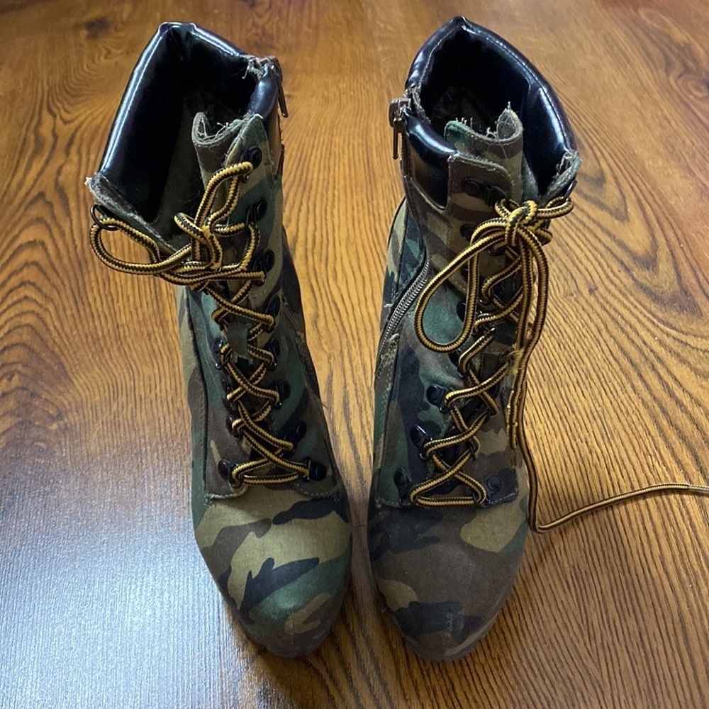 🌷 Camouflage 🌷 Camo Lace Up Stiletto Boots - Picture 5 of 9